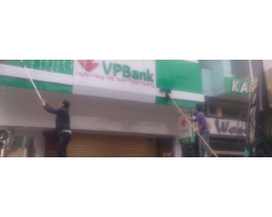 Lau biển hiệu ngân hàng VPBank chi nhánh Hải Phòng